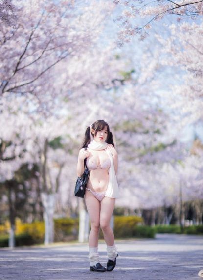 欧美日韩国产另类制服_国产剧动漫免费观看